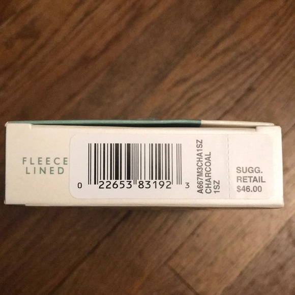 Isotoner Fleece Lined Stretch Gloves - Picture 8 of 8